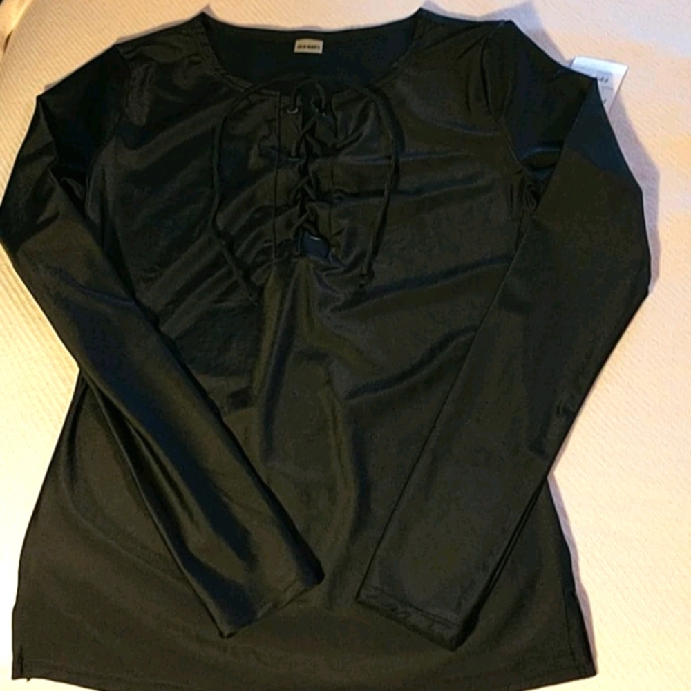 Old Navy lace-up rashguard